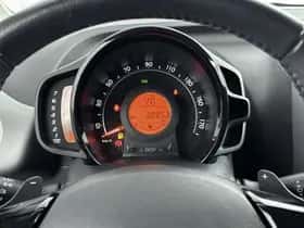 Toyota Aygo (2020) thumbnail 5