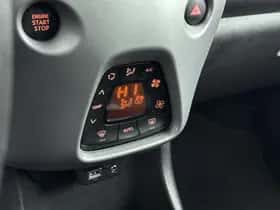 Toyota Aygo (2020) thumbnail 9