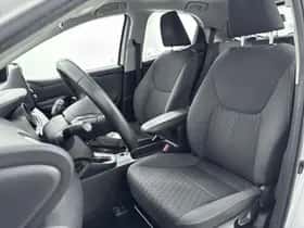 Toyota Yaris (2021) thumbnail 12