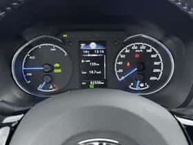 Toyota Yaris (2018) thumbnail 5