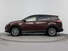 Toyota RAV4 (2016) thumbnail 3