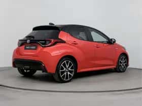 Toyota Yaris (2021) thumbnail 2