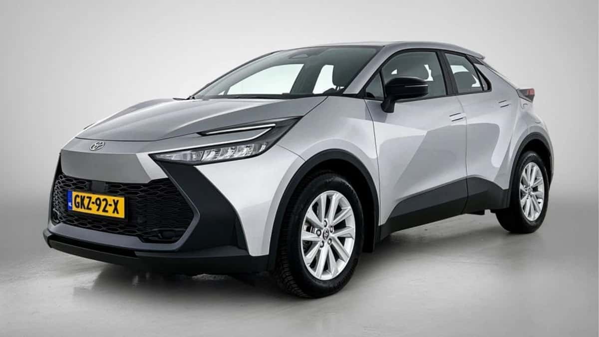 Toyota C-HR (2024) — foto 1