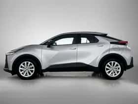 Toyota C-HR (2024) thumbnail 3
