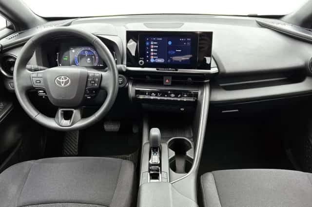 Toyota C-HR (2024) thumbnail 5