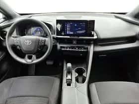 Toyota C-HR (2024) thumbnail 5