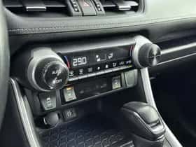 Toyota RAV4 (2024) thumbnail 9