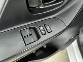 Toyota Yaris (2019) thumbnail 19