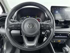 Toyota Yaris (2025) thumbnail 17
