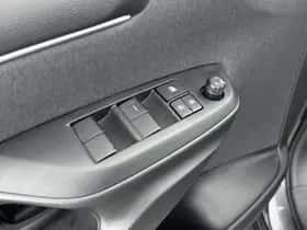 Toyota Yaris (2025) thumbnail 21