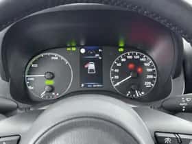Toyota Yaris (2025) thumbnail 5