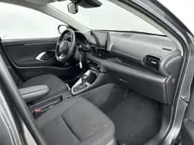Toyota Yaris (2025) thumbnail 6