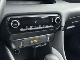 Toyota Yaris (2025) thumbnail 9