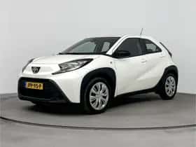 Toyota Aygo (2023) thumbnail 1