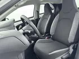 Toyota Aygo (2023) thumbnail 14