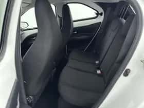 Toyota Aygo (2023) thumbnail 15