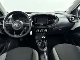Toyota Aygo (2023) thumbnail 4
