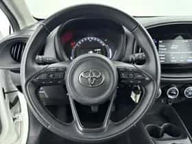 Toyota Aygo (2023) thumbnail 5