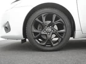 Toyota Avensis (2016) thumbnail 50