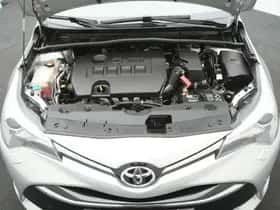 Toyota Avensis (2016) thumbnail 51
