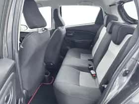 Toyota Yaris (2017) thumbnail 16