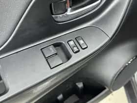 Toyota Yaris (2017) thumbnail 21
