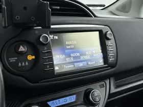 Toyota Yaris (2017) thumbnail 7