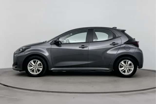 Toyota Yaris (2025) thumbnail 3
