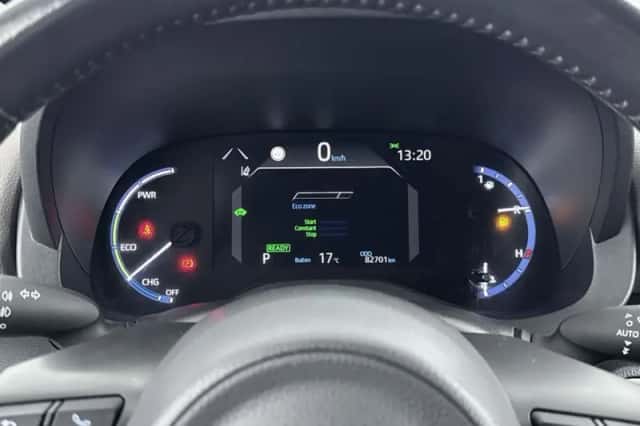 Toyota Yaris_Cross (2021) thumbnail 5