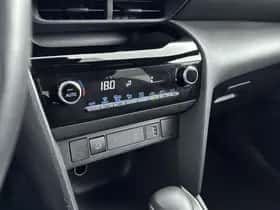 Toyota Yaris_Cross (2024) thumbnail 11