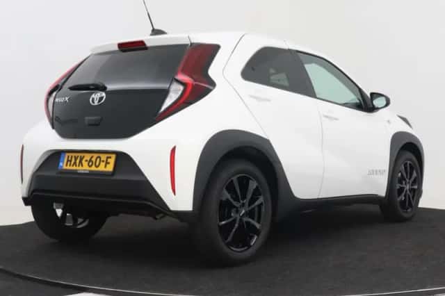 Toyota Aygo (2025) thumbnail 2