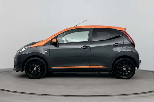 Toyota Aygo (2021) thumbnail 3
