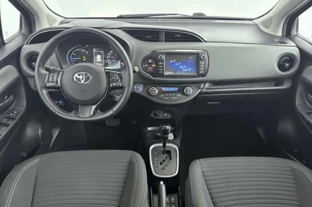 Toyota Yaris (2020) thumbnail 4