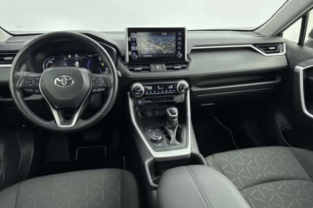 Toyota RAV4 (2022) thumbnail 6