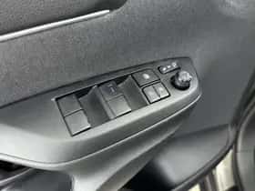 Toyota Yaris_Cross (2024) thumbnail 22