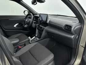 Toyota Yaris_Cross (2024) thumbnail 6