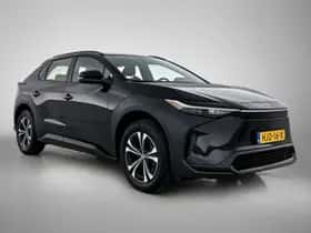 Toyota bZ4X (2025) thumbnail 11