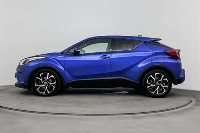 Toyota C-HR (2019) thumbnail 3
