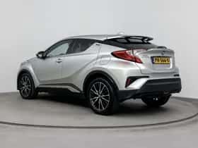Toyota C-HR (2017) thumbnail 14