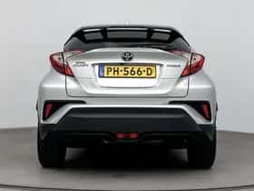 Toyota C-HR (2017) thumbnail 21