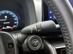 Toyota C-HR (2025) thumbnail 25
