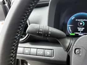 Toyota C-HR (2025) thumbnail 26