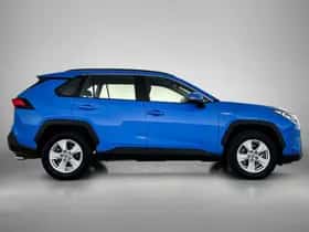 Toyota RAV4 (2021) thumbnail 11