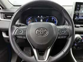Toyota RAV4 (2021) thumbnail 17