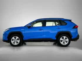 Toyota RAV4 (2021) thumbnail 3