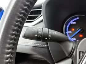 Toyota RAV4 (2021) thumbnail 25