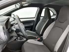 Toyota Aygo (2024) thumbnail 15