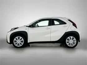 Toyota Aygo (2024) thumbnail 3