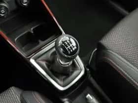 Suzuki Swift (2023) thumbnail 10