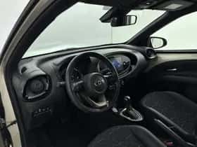 Toyota Aygo (2022) thumbnail 5